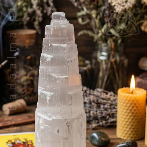 Torre de Selenite com cerda de 15cm de altura, acabamento rústico em torre, 600px