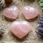 Coracao de Quartzo Rosa de peso 100 a 150 gramas, origem Brasil