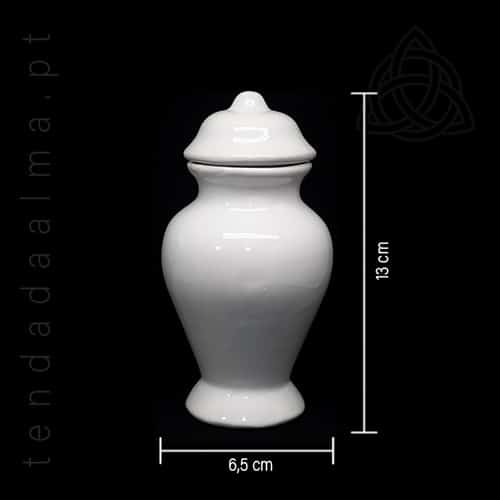 Quartinha Branca de Loiça Brasileira sem asas e com 13 cm de altura, pequena, 500px