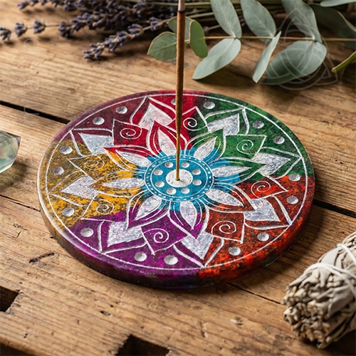 Incensario Redondo em Pedra de Sabão com Flor de Lótus alusiva aos sete chakras, 500px