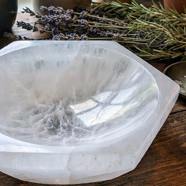 Taca de Selenite Bowl Hexagonal 15cm