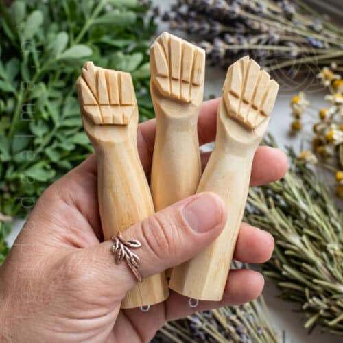 Figa de Arruda, Tamanho 10cm de comprimento, Origem Brasil, Feita artesanalmente, Natural, 600px