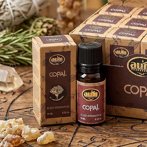 Oleo aromatico de Copal da linha organica da AUM Fragrance. Também conhecido como Essencia aromatica. Produto natural feito na Índia.
