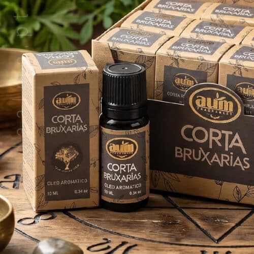 Oleo aromatico Corta Bruxarias da linha organica da AUM Fragrance. Também conhecido como Essencia aromatica. Produto natural feito na Índia.