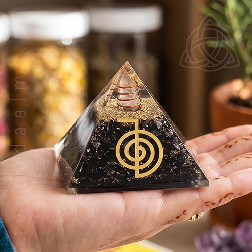 Piramide de Orgonite Cho Ku Rei 2