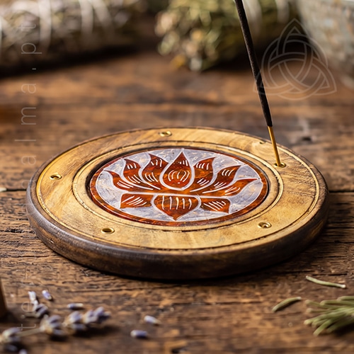 Porta Incensos em madeira com Pedra Sabão, Lotus Laranja