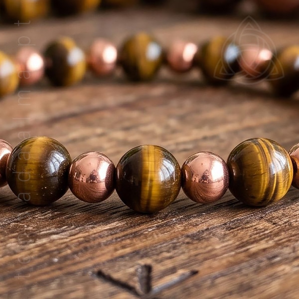 Pulseira banhada a cobre e Olho de Tigre com esferas de 6mm e 8 mm