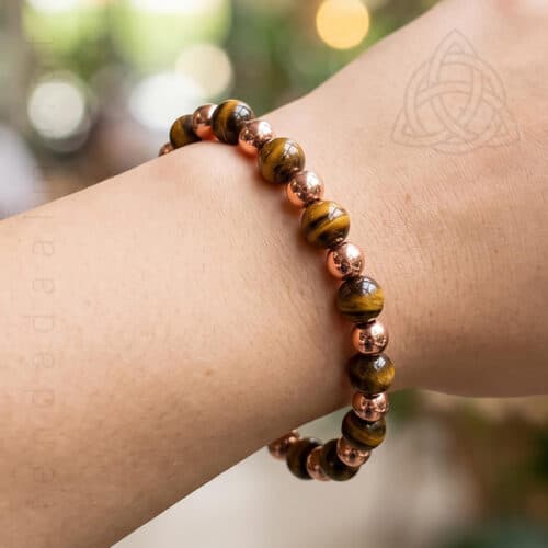 Pulseira banhada a cobre e Olho de Tigre com esferas de 6mm e 8 mm