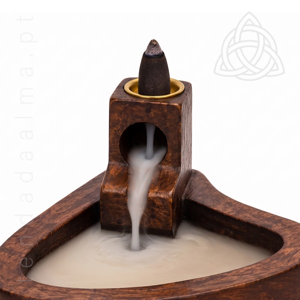 Incensário de Refluxo Lago Lakshmi 11 cm - Base Coração